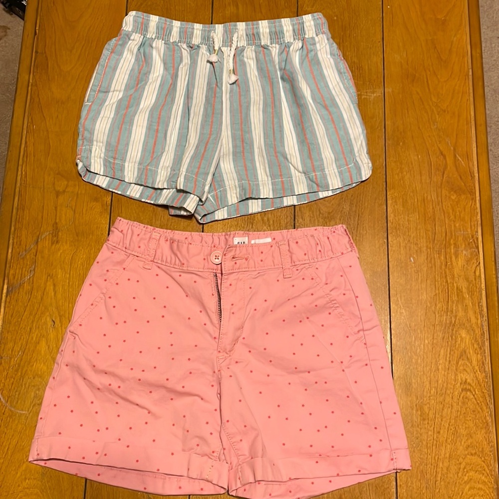 Bundle of girls shorts, OskKosh and Gap size 14